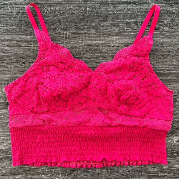 torrid Tops - Torrid Vibrant Pink Lace Crop Top | Size 0/Large